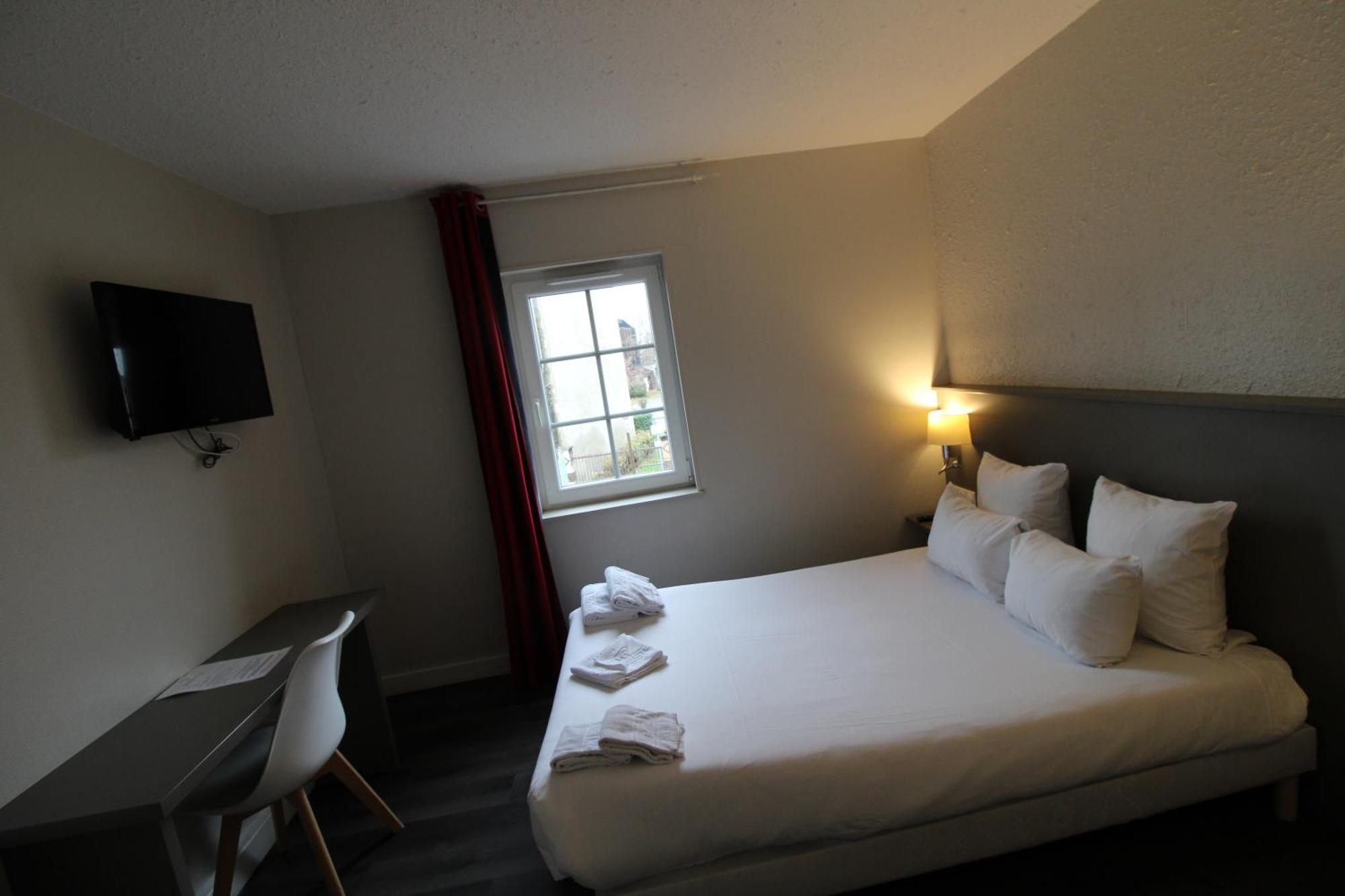 Hotel Casabianca Moulins  Exterior photo